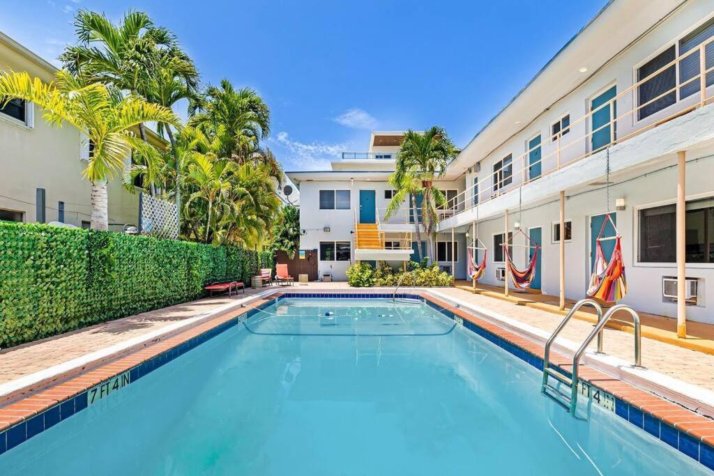 Hollywood Beach, Steps To The Beach, Pool 외부 사진