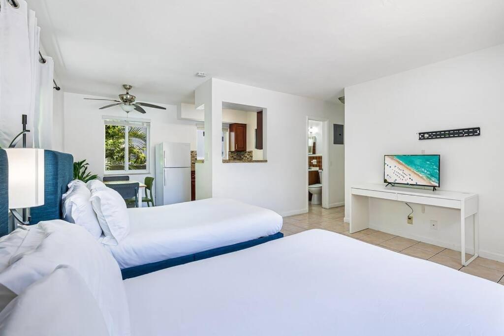 Hollywood Beach, Steps To The Beach, Pool 외부 사진