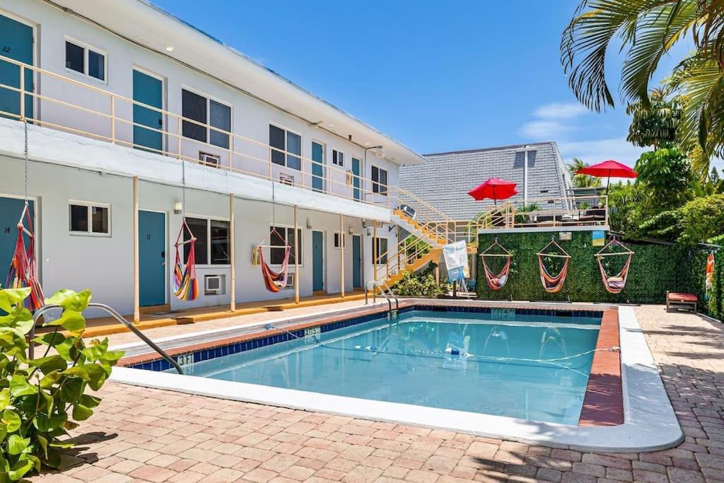 Hollywood Beach, Steps To The Beach, Pool 외부 사진